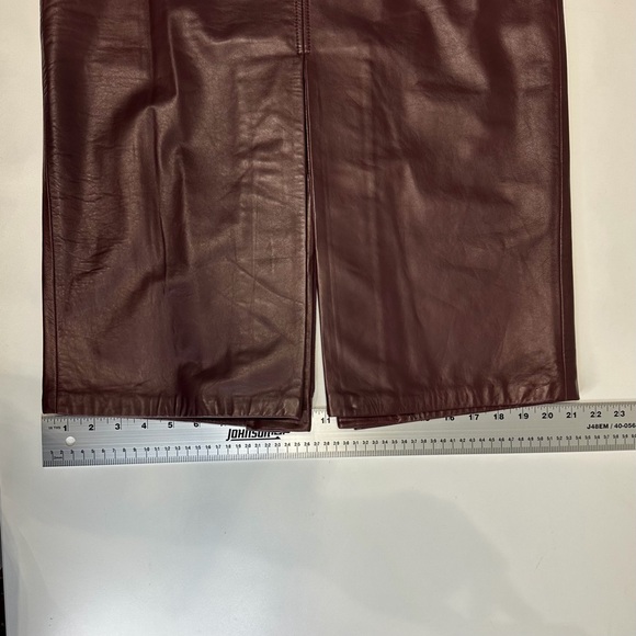 Elie Tahari Rich Claret (wine) Leather Pencil Skirt. Fully lined. Size 14. NEW! - Picture 12 of 14
